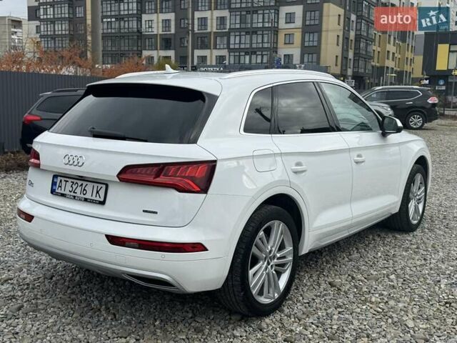 Белый Ауди Ку 5, объемом двигателя 1.98 л и пробегом 92 тыс. км за 31500 $, фото 5 на Automoto.ua