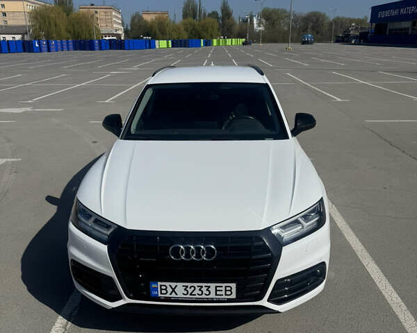 Белый Ауди Ку 5, объемом двигателя 1.97 л и пробегом 215 тыс. км за 32900 $, фото 35 на Automoto.ua