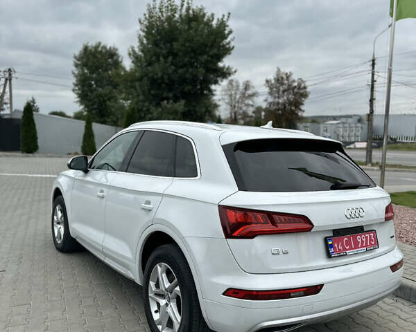 Ауди Ку 5 2019 в Тернополе на Automoto.ua Белый Ауди Ку 5, объемом двигателя 2 л и пробегом 64 тыс. км за 24700 $, фото 6 на Automoto.ua