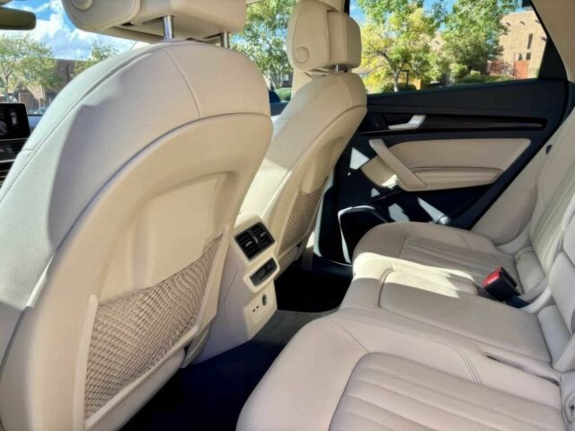 Белый Ауди Ку 5, объемом двигателя 2 л и пробегом 47 тыс. км за 12500 $, фото 10 на Automoto.ua