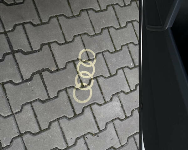 Білий Ауді Ку 5, об'ємом двигуна 2 л та пробігом 148 тис. км за 21500 $, фото 13 на Automoto.ua