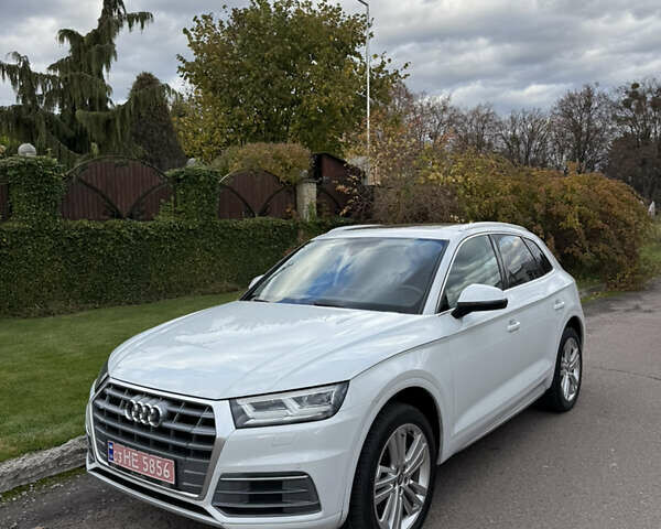 Білий Ауді Ку 5, об'ємом двигуна 1.98 л та пробігом 211 тис. км за 22300 $, фото 1 на Automoto.ua