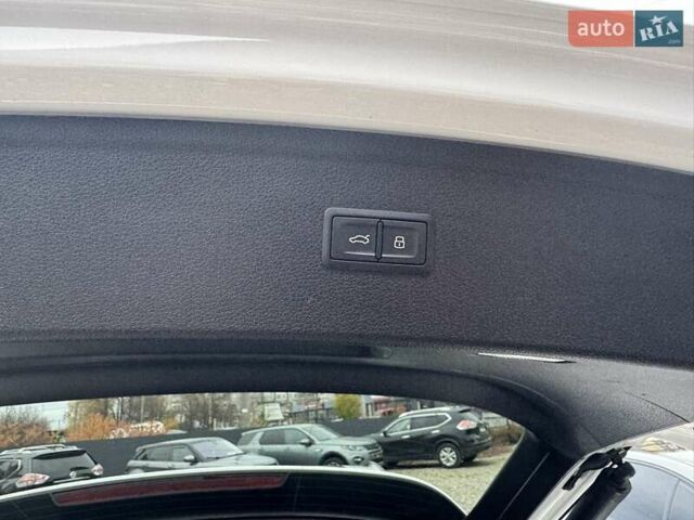 Белый Ауди Ку 5, объемом двигателя 1.98 л и пробегом 92 тыс. км за 31500 $, фото 25 на Automoto.ua