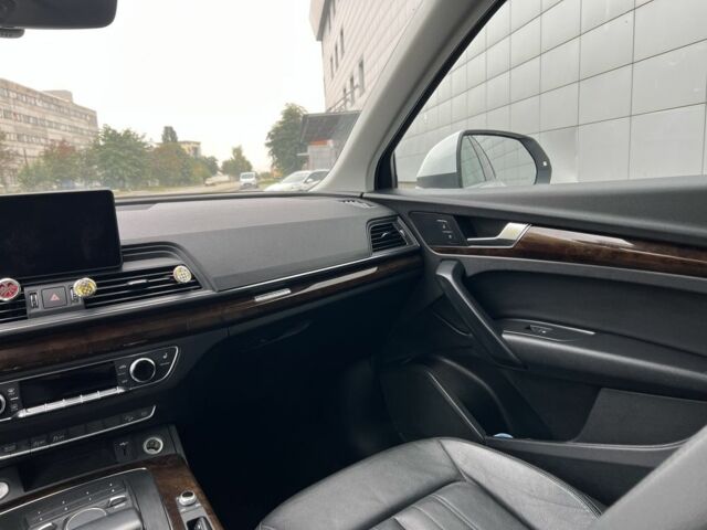 Белый Ауди Ку 5, объемом двигателя 2 л и пробегом 158 тыс. км за 24000 $, фото 13 на Automoto.ua