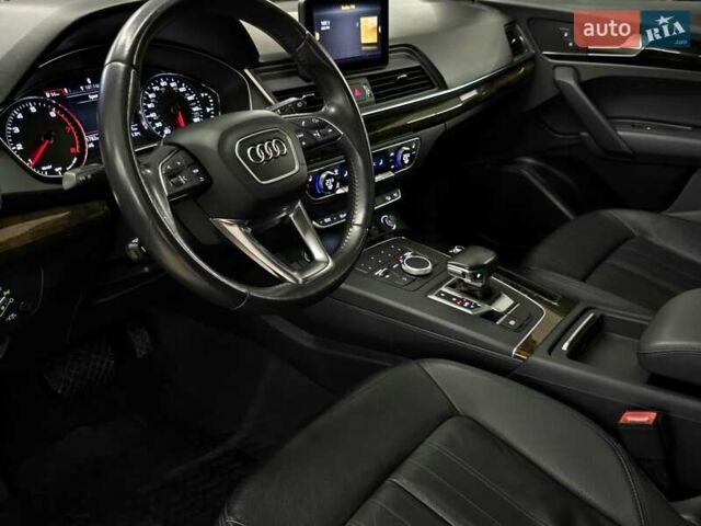 Белый Ауди Ку 5, объемом двигателя 1.98 л и пробегом 71 тыс. км за 24999 $, фото 7 на Automoto.ua