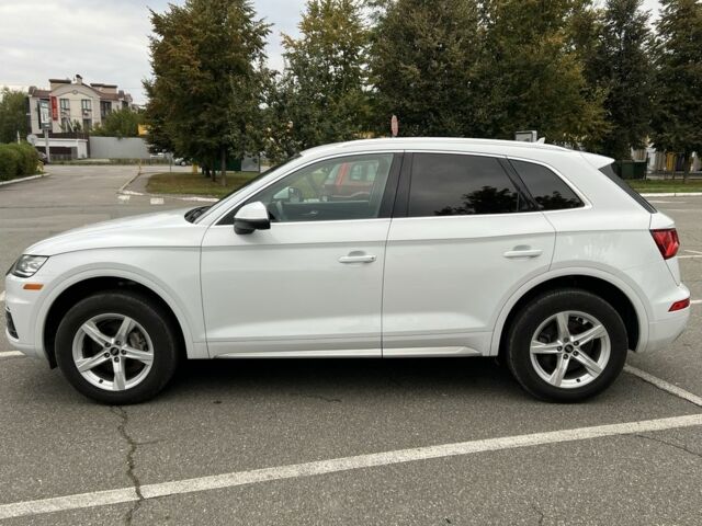 Белый Ауди Ку 5, объемом двигателя 2 л и пробегом 158 тыс. км за 24000 $, фото 1 на Automoto.ua