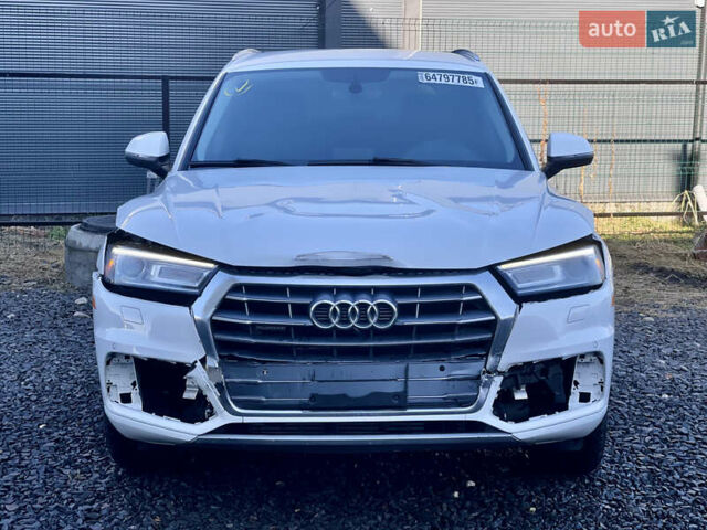 Білий Ауді Ку 5, об'ємом двигуна 1.98 л та пробігом 148 тис. км за 16400 $, фото 2 на Automoto.ua