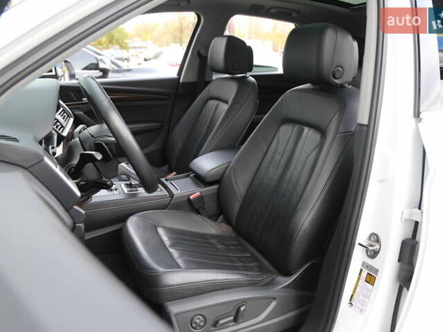 Білий Ауді Ку 5, об'ємом двигуна 1.98 л та пробігом 111 тис. км за 23900 $, фото 9 на Automoto.ua