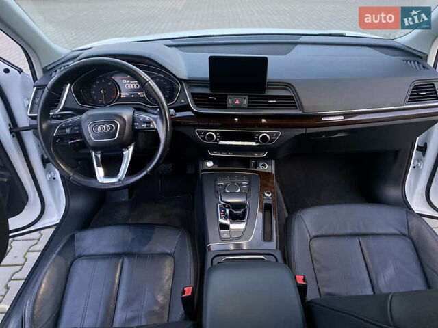 Білий Ауді Ку 5, об'ємом двигуна 2 л та пробігом 148 тис. км за 21500 $, фото 17 на Automoto.ua