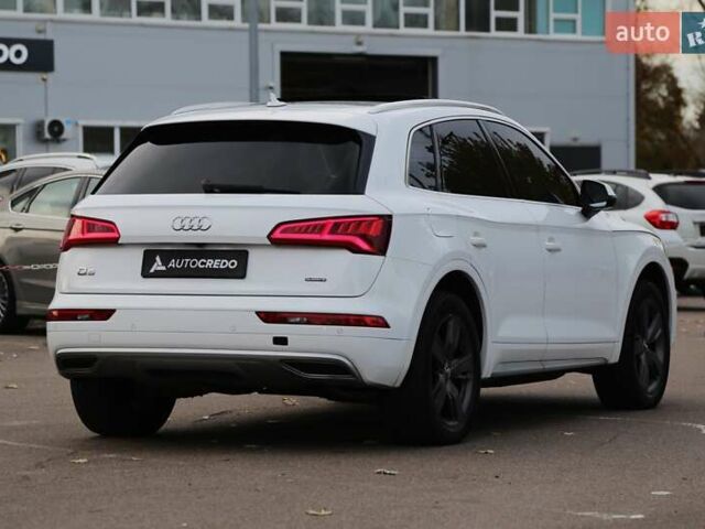 Білий Ауді Ку 5, об'ємом двигуна 1.98 л та пробігом 111 тис. км за 23900 $, фото 7 на Automoto.ua