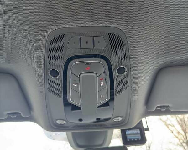 Белый Ауди Ку 5, объемом двигателя 1.98 л и пробегом 102 тыс. км за 27000 $, фото 14 на Automoto.ua