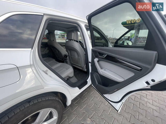 Белый Ауди Ку 5, объемом двигателя 2 л и пробегом 85 тыс. км за 25500 $, фото 20 на Automoto.ua