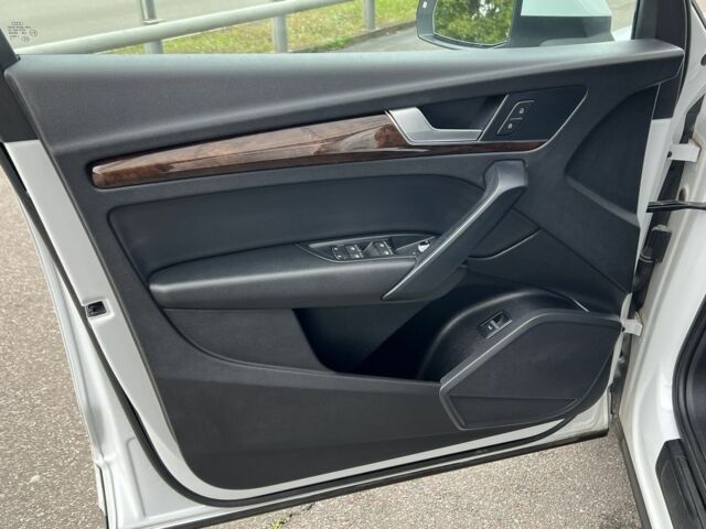 Белый Ауди Ку 5, объемом двигателя 2 л и пробегом 158 тыс. км за 24000 $, фото 14 на Automoto.ua