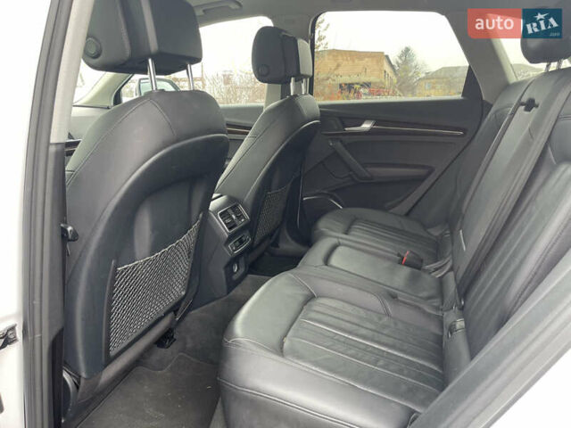 Белый Ауди Ку 5, объемом двигателя 2 л и пробегом 240 тыс. км за 15700 $, фото 9 на Automoto.ua