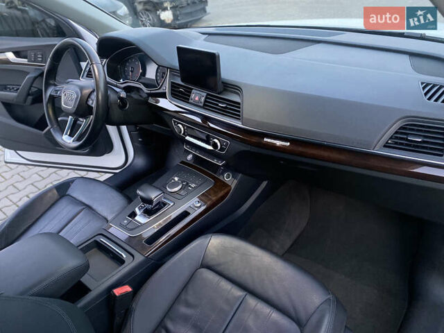 Білий Ауді Ку 5, об'ємом двигуна 2 л та пробігом 148 тис. км за 21500 $, фото 28 на Automoto.ua