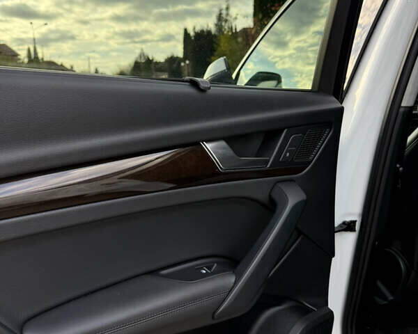 Білий Ауді Ку 5, об'ємом двигуна 1.98 л та пробігом 211 тис. км за 22300 $, фото 17 на Automoto.ua