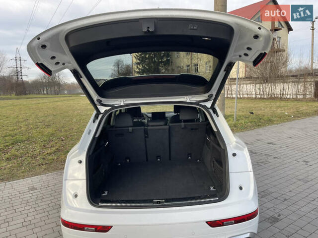 Белый Ауди Ку 5, объемом двигателя 2 л и пробегом 56 тыс. км за 38400 $, фото 11 на Automoto.ua