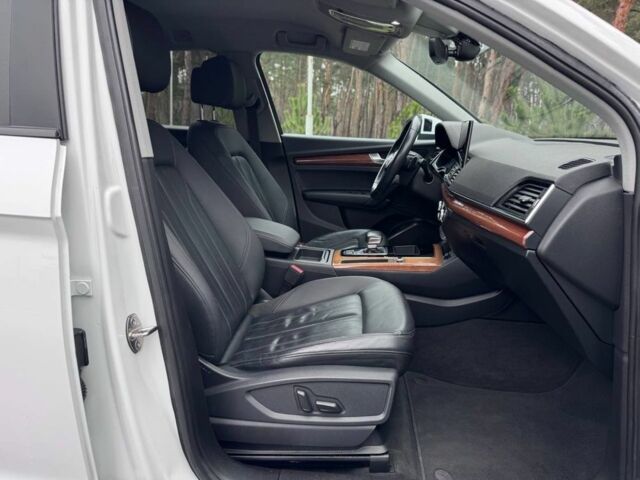 Белый Ауди Ку 5, объемом двигателя 2 л и пробегом 98 тыс. км за 29950 $, фото 20 на Automoto.ua