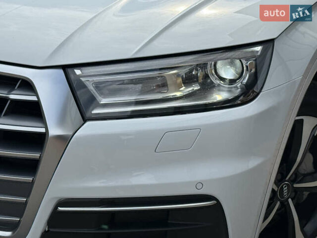 Белый Ауди Ку 5, объемом двигателя 2 л и пробегом 55 тыс. км за 26500 $, фото 7 на Automoto.ua