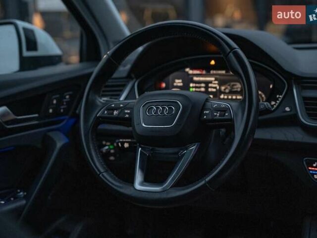 Білий Ауді Ку 5, об'ємом двигуна 1.98 л та пробігом 62 тис. км за 43600 $, фото 31 на Automoto.ua