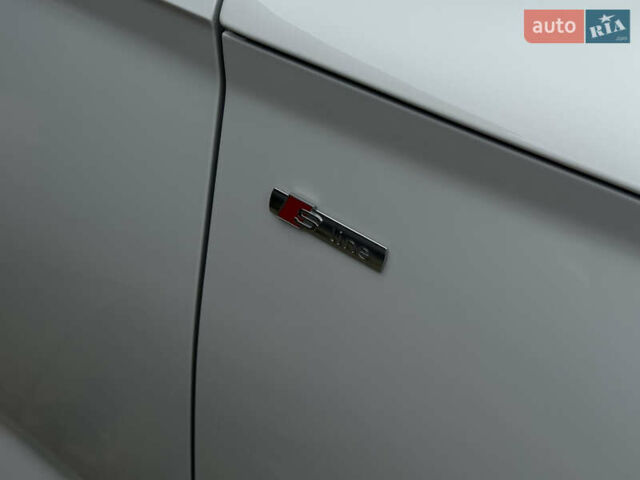 Белый Ауди Ку 5, объемом двигателя 1.98 л и пробегом 65 тыс. км за 40999 $, фото 6 на Automoto.ua