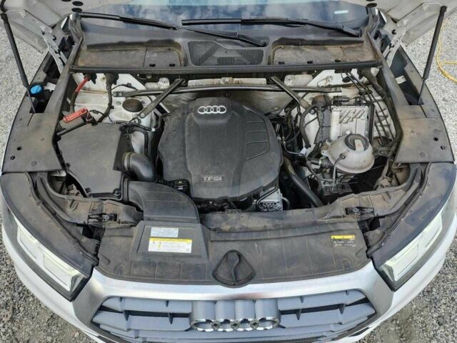 Белый Ауди Ку 5, объемом двигателя 0 л и пробегом 49 тыс. км за 7000 $, фото 11 на Automoto.ua