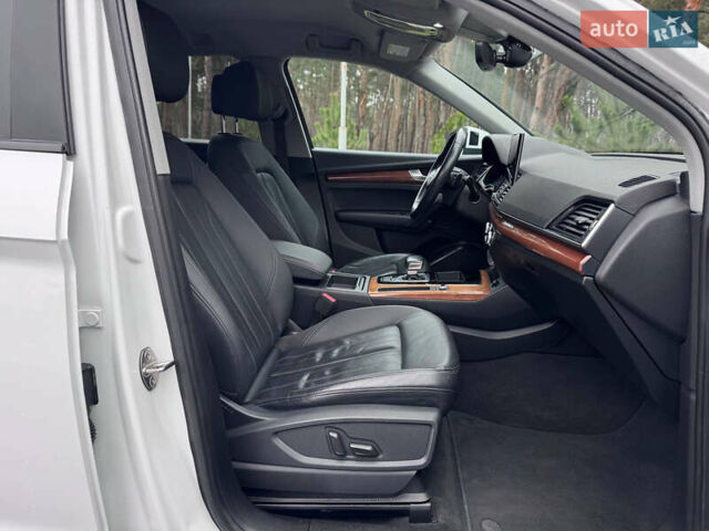 Білий Ауді Ку 5, об'ємом двигуна 1.98 л та пробігом 98 тис. км за 29950 $, фото 36 на Automoto.ua