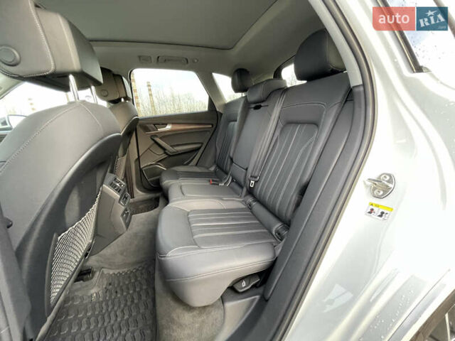 Белый Ауди Ку 5, объемом двигателя 2 л и пробегом 56 тыс. км за 38400 $, фото 23 на Automoto.ua