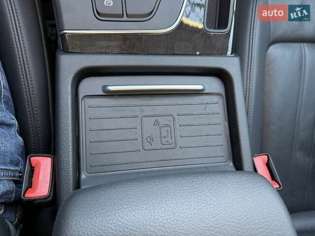 Білий Ауді Ку 5, об'ємом двигуна 1.98 л та пробігом 90 тис. км за 28500 $, фото 13 на Automoto.ua