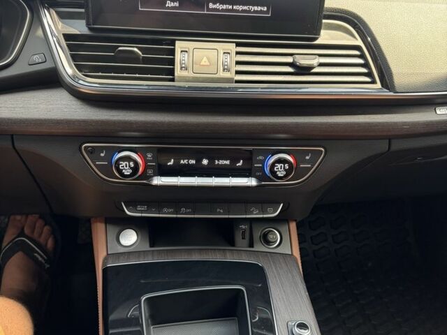 Белый Ауди Ку 5, объемом двигателя 2 л и пробегом 51 тыс. км за 37500 $, фото 22 на Automoto.ua