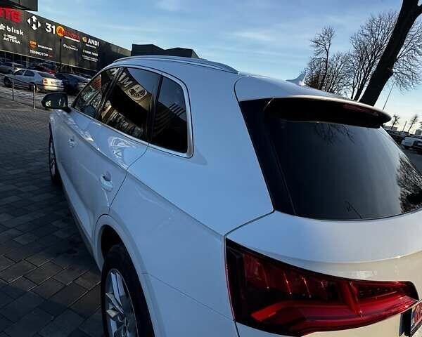 Белый Ауди Ку 5, объемом двигателя 2 л и пробегом 83 тыс. км за 29300 $, фото 9 на Automoto.ua