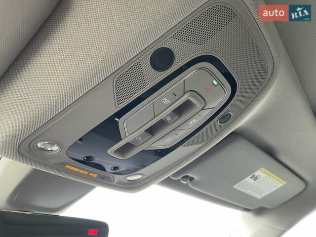 Белый Ауди Ку 5, объемом двигателя 2 л и пробегом 56 тыс. км за 38400 $, фото 35 на Automoto.ua