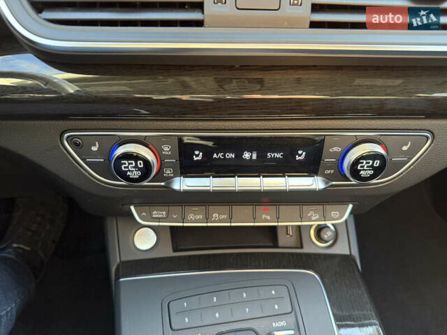 Білий Ауді Ку 5, об'ємом двигуна 1.98 л та пробігом 90 тис. км за 28500 $, фото 12 на Automoto.ua