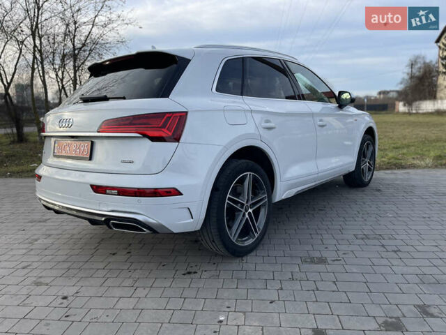 Белый Ауди Ку 5, объемом двигателя 2 л и пробегом 56 тыс. км за 38400 $, фото 6 на Automoto.ua