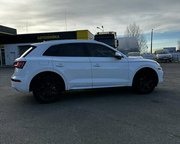 Белый Ауди Ку 5, объемом двигателя 1.98 л и пробегом 72 тыс. км за 26900 $, фото 16 на Automoto.ua