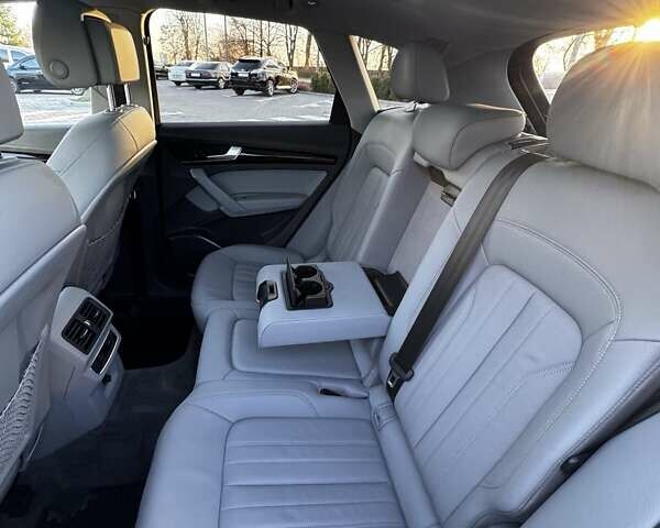 Белый Ауди Ку 5, объемом двигателя 2 л и пробегом 83 тыс. км за 29300 $, фото 11 на Automoto.ua