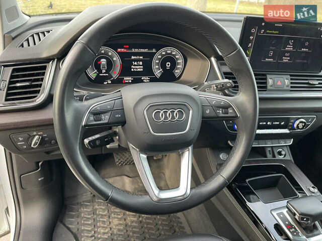 Белый Ауди Ку 5, объемом двигателя 2 л и пробегом 56 тыс. км за 38400 $, фото 20 на Automoto.ua