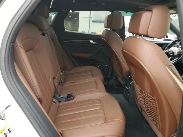 Белый Ауди Ку 5, объемом двигателя 2 л и пробегом 80 тыс. км за 21900 $, фото 10 на Automoto.ua