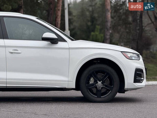 Білий Ауді Ку 5, об'ємом двигуна 1.98 л та пробігом 98 тис. км за 29950 $, фото 9 на Automoto.ua