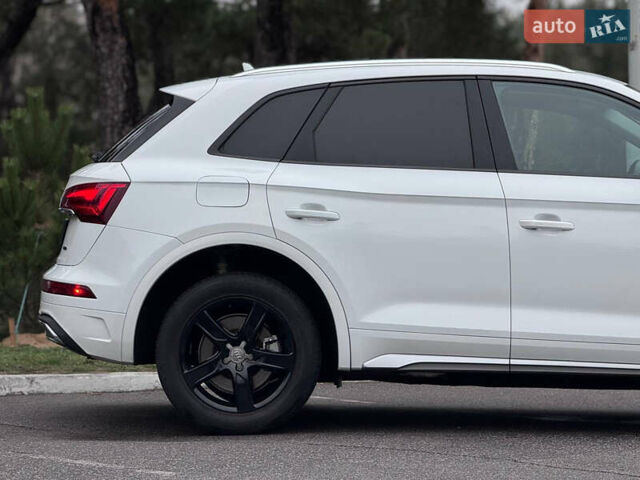 Білий Ауді Ку 5, об'ємом двигуна 1.98 л та пробігом 98 тис. км за 29950 $, фото 10 на Automoto.ua