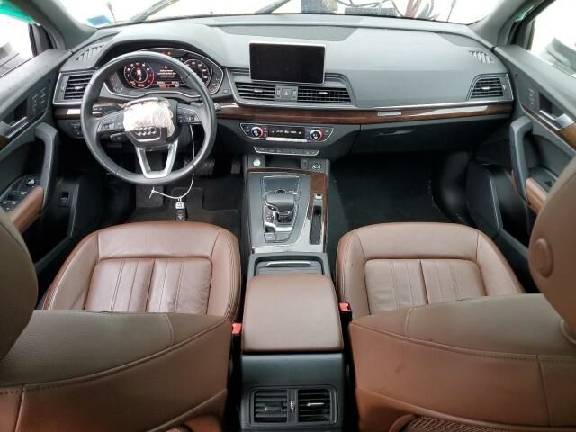 Белый Ауди Ку 5, объемом двигателя 2 л и пробегом 80 тыс. км за 21900 $, фото 7 на Automoto.ua