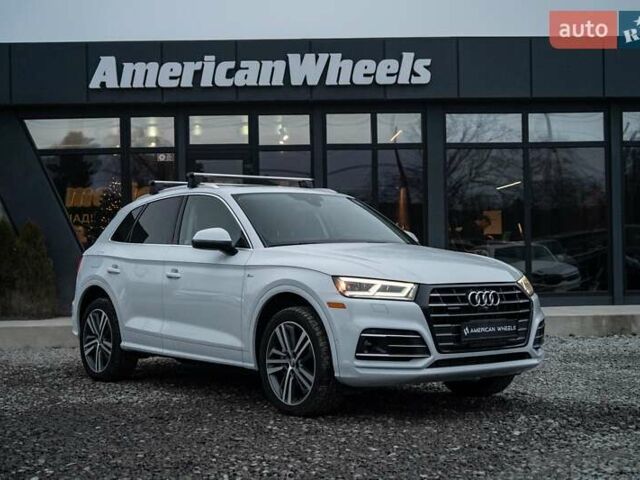 Білий Ауді Ку 5, об'ємом двигуна 1.98 л та пробігом 62 тис. км за 43600 $, фото 2 на Automoto.ua