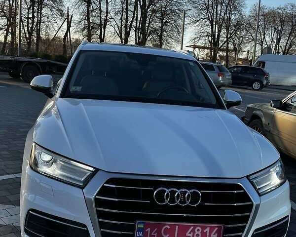 Белый Ауди Ку 5, объемом двигателя 2 л и пробегом 83 тыс. км за 29300 $, фото 24 на Automoto.ua