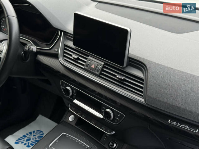 Белый Ауди Ку 5, объемом двигателя 1.98 л и пробегом 65 тыс. км за 40999 $, фото 11 на Automoto.ua