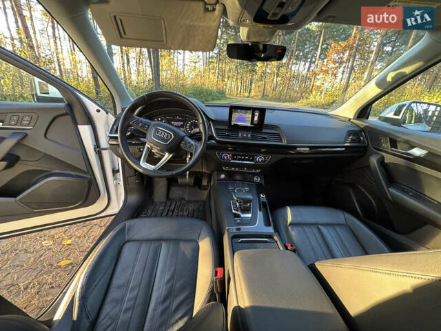 Білий Ауді Ку 5, об'ємом двигуна 1.98 л та пробігом 64 тис. км за 24600 $, фото 16 на Automoto.ua