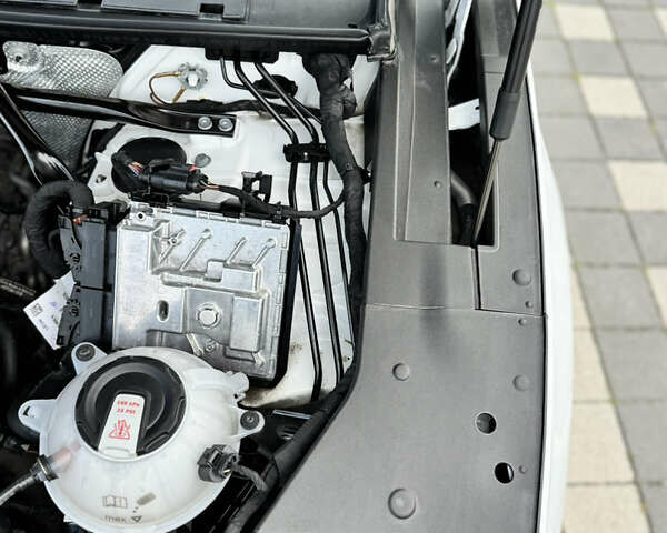 Белый Ауди Ку 5, объемом двигателя 1.98 л и пробегом 130 тыс. км за 27750 $, фото 41 на Automoto.ua