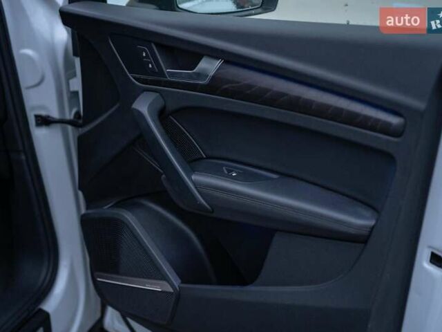 Білий Ауді Ку 5, об'ємом двигуна 1.98 л та пробігом 62 тис. км за 43600 $, фото 53 на Automoto.ua