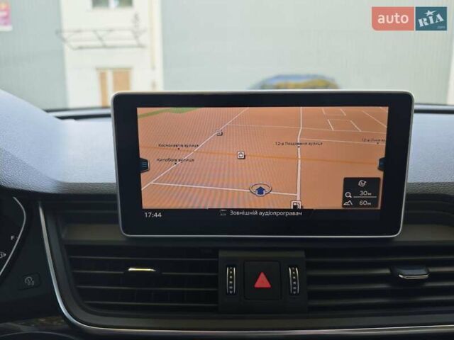 Белый Ауди Ку 5, объемом двигателя 2 л и пробегом 43 тыс. км за 39999 $, фото 49 на Automoto.ua