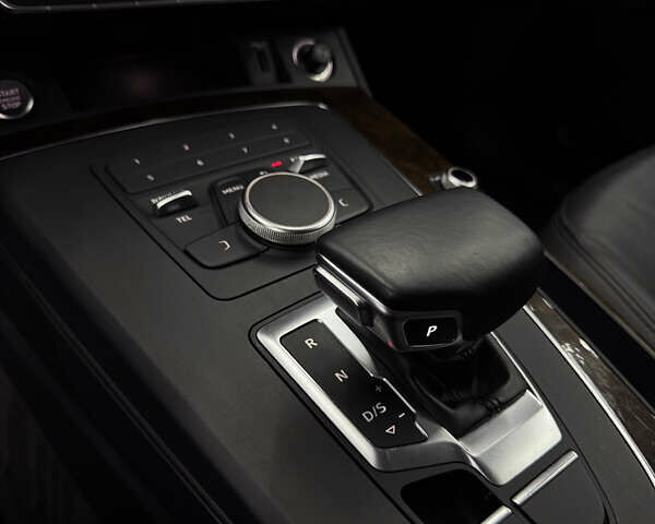 Білий Ауді Ку 5, об'ємом двигуна 1.98 л та пробігом 180 тис. км за 24399 $, фото 30 на Automoto.ua