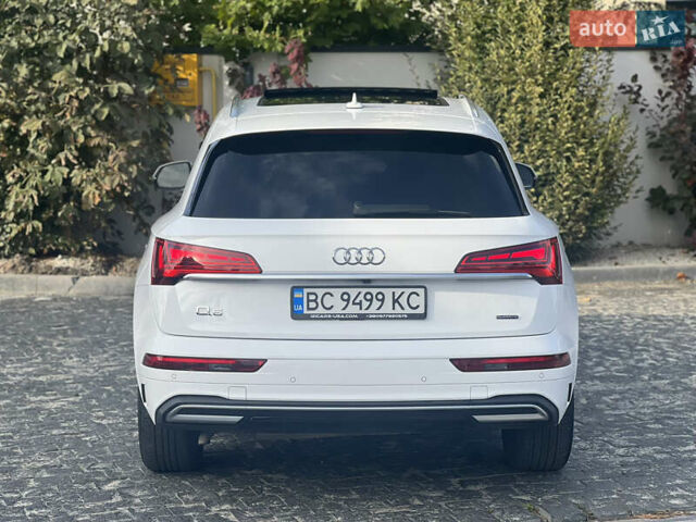 Белый Ауди Ку 5, объемом двигателя 2 л и пробегом 128 тыс. км за 27900 $, фото 3 на Automoto.ua